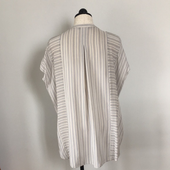 BCBG Silk Oversized Blouse Top - Picture 3 of 7